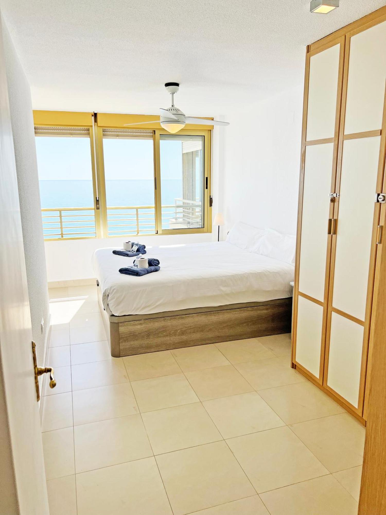 Apartamento Oasis Frente Al Mar. Parking Gratis El Campello Exterior foto